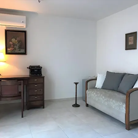 Apartment & Cafe, 2 Terraces, Panoramic Sea View Rethymno (Crete)